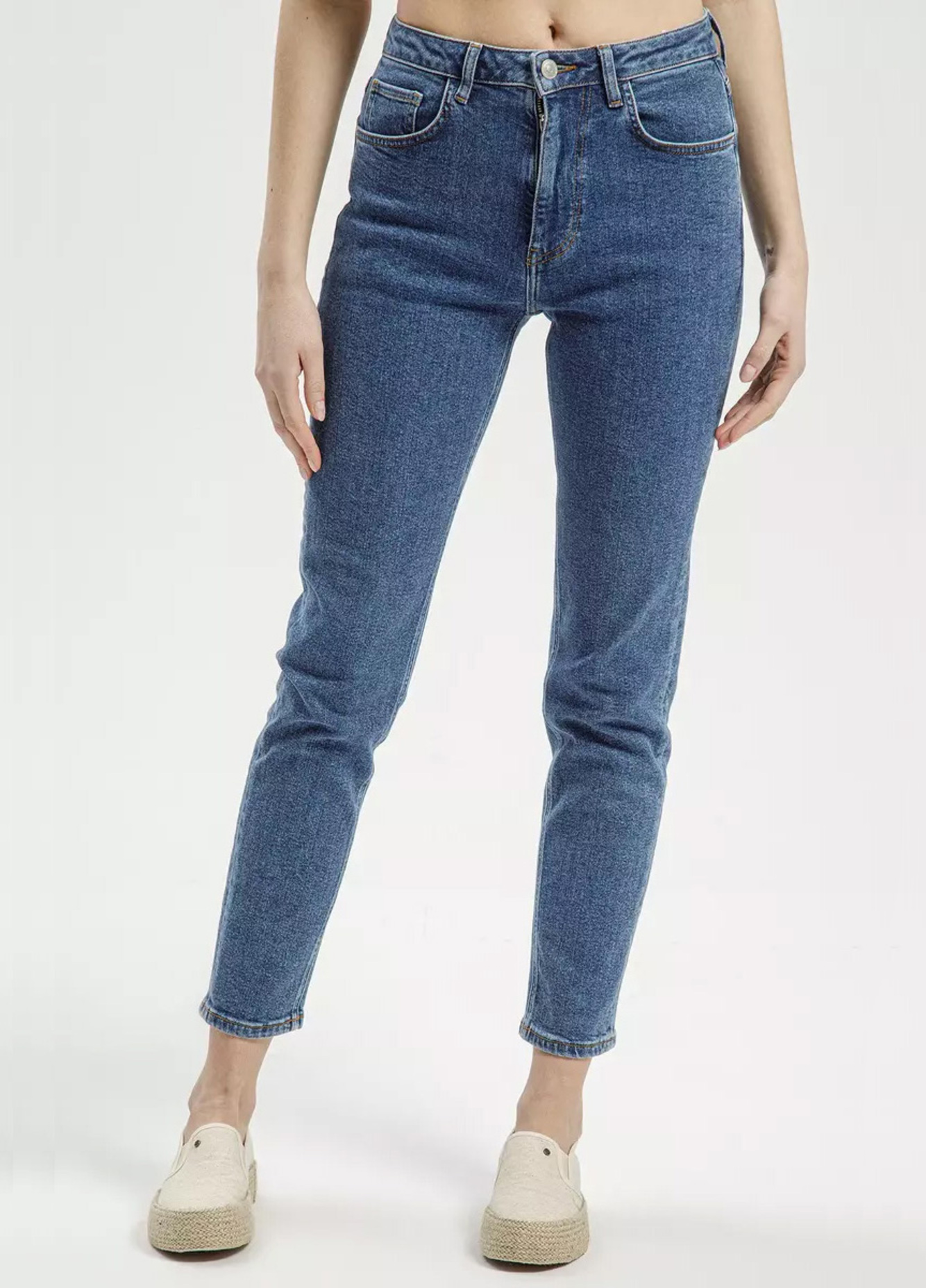 Cross Jeans® New Mom - Mid Blue (014)