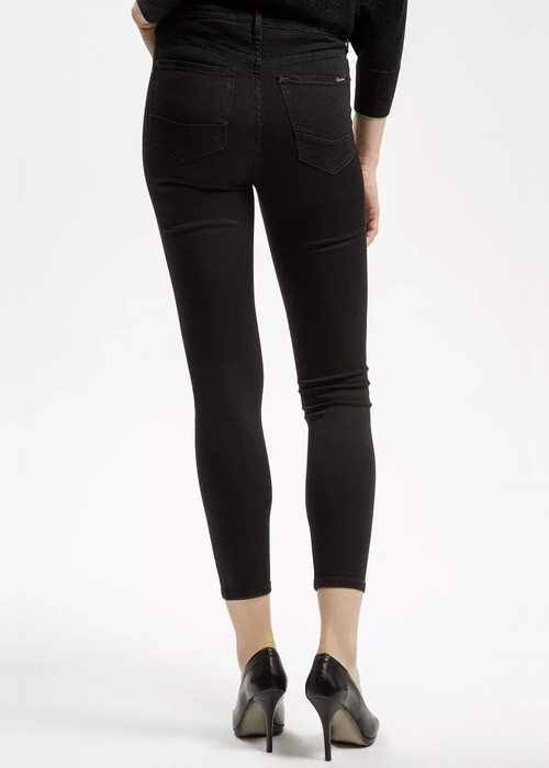 Cross Jeans Judy Black 013 - P-429-013