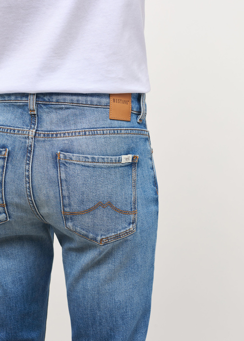 Mustang Jeans® Crosby Relaxed Straight - Denim Blue