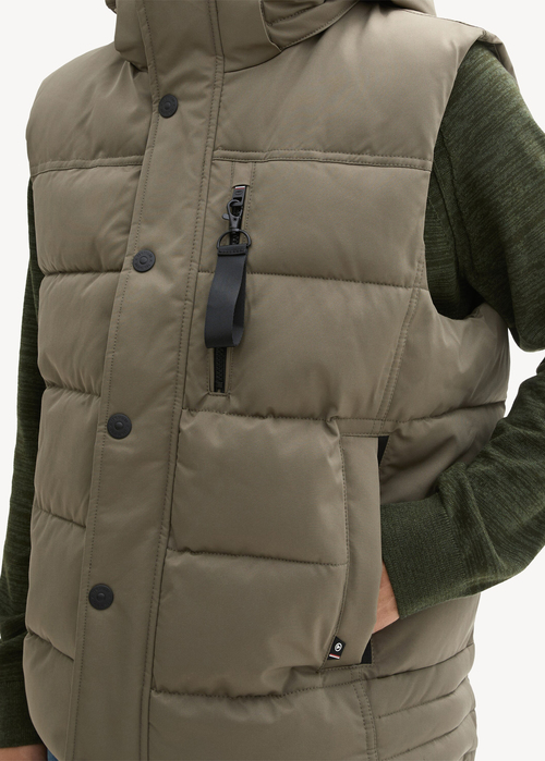 Tom Tailor Puffer Gilet With A Removable Hood Jungle Soil Green - 1041322-11848